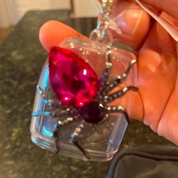 🎃BBW🎃HTF SPOOKY SPIDER POCKETBAC HOLDER W/ HOT PINK GEM BODY & SANITIZER NWT - Picture 4 of 5